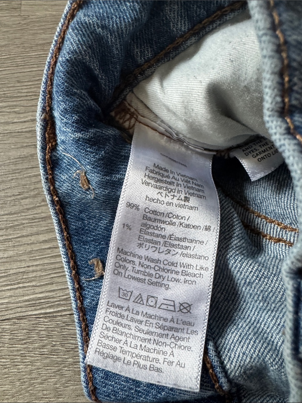 Madewell Classic Blue High-Rise Wide Straight Jeans - Picture 3 of 10